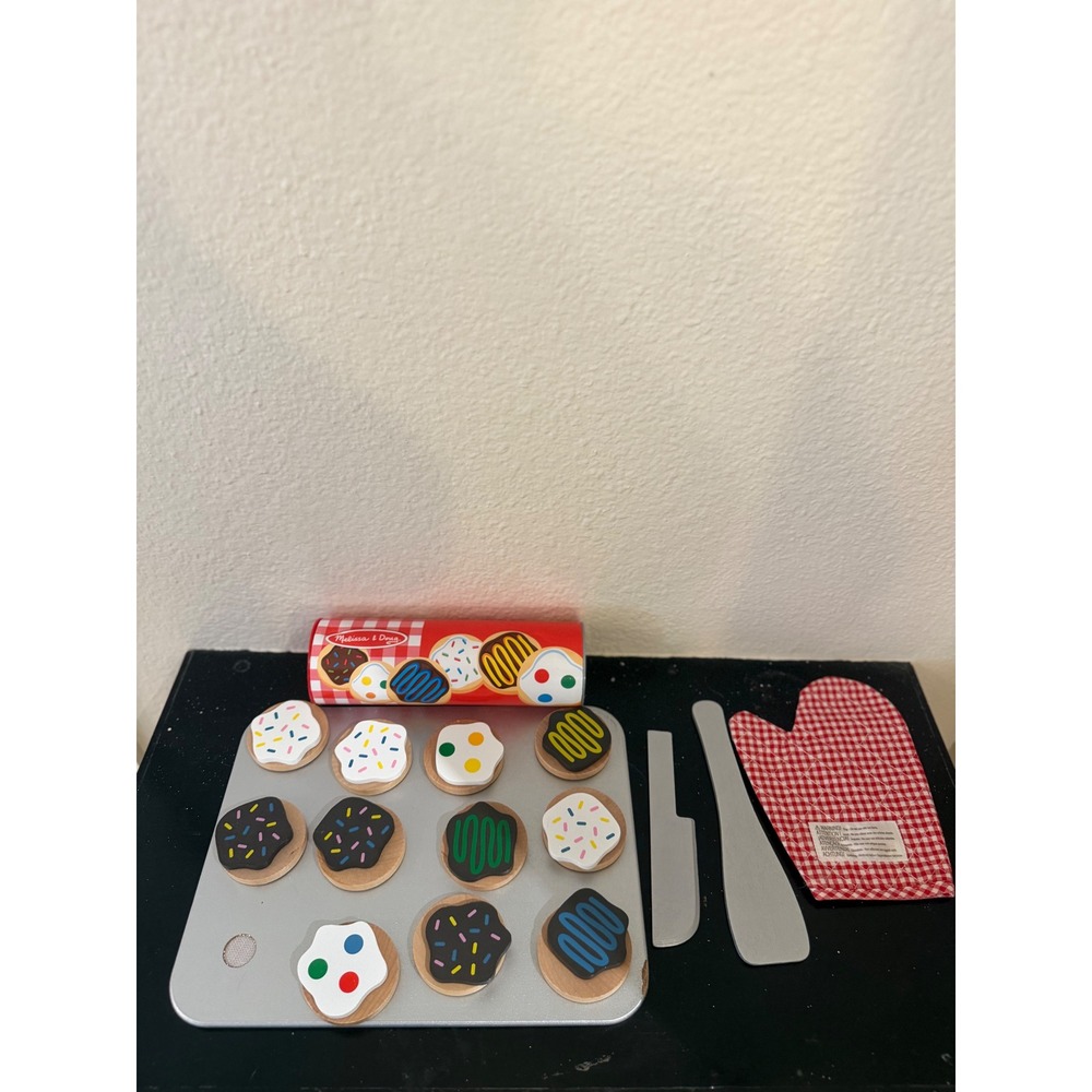 Melissa & Doug Slice and Bake Wooden Cookie Play Set Kitchen Toy